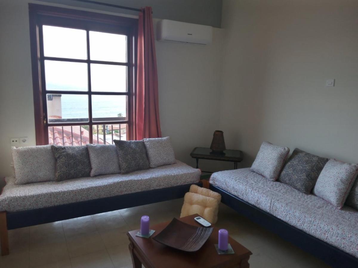 Clock'S House Apartment Nafpaktos Bagian luar foto
